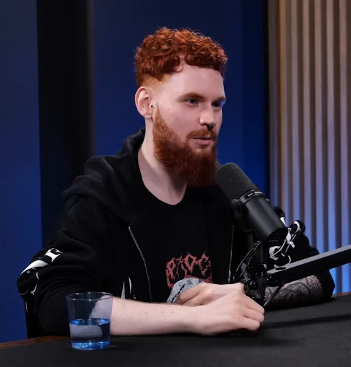 Damian Jemioło twórca podcastów o marketingu